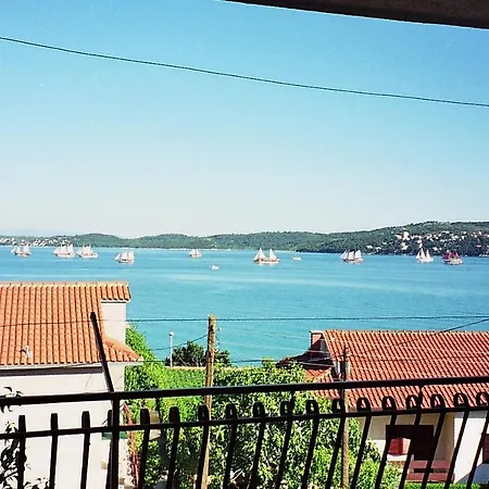 Bacic Hr * トロギール